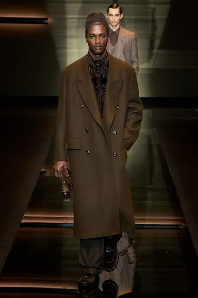 Look 33